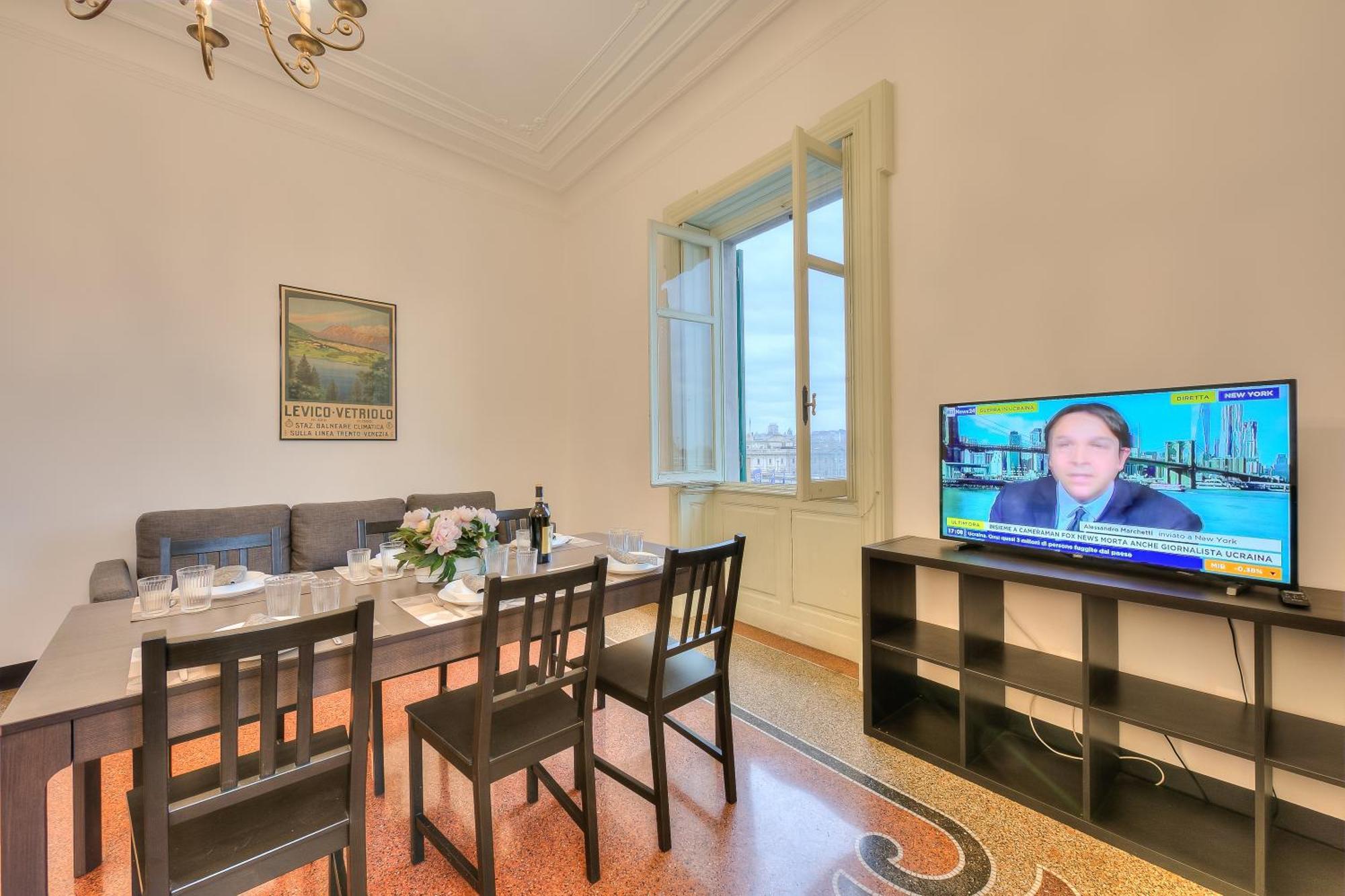 Apartment I Marinai - In The Of - Happy *