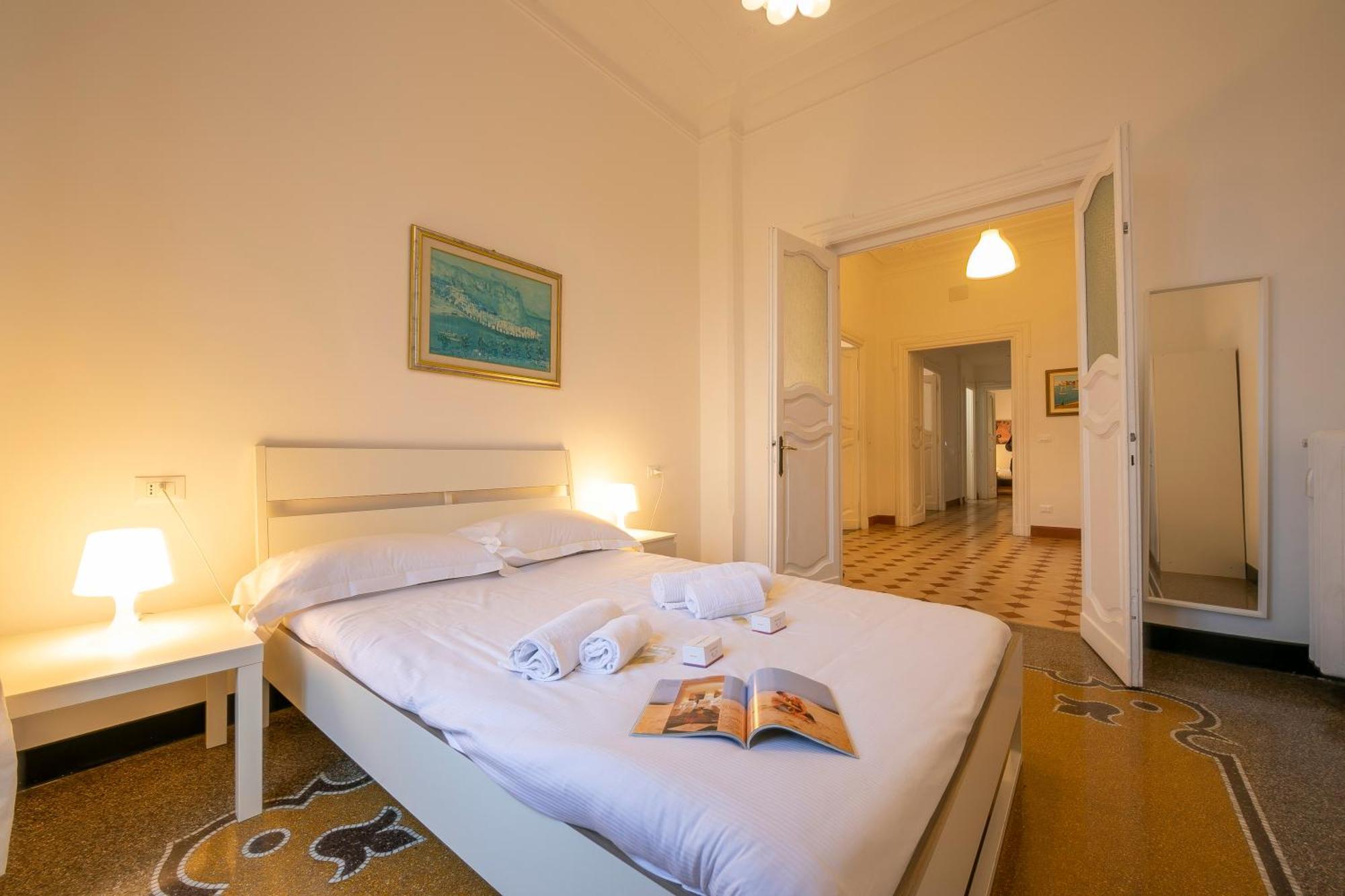 Apartment I Marinai - In The Of - Happy
